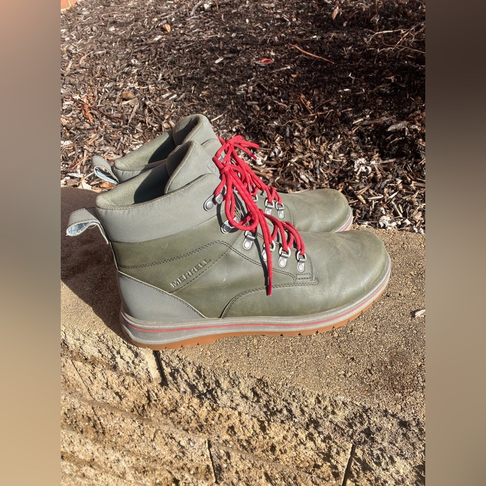 Merrell Boots - Clean, and lightly used.